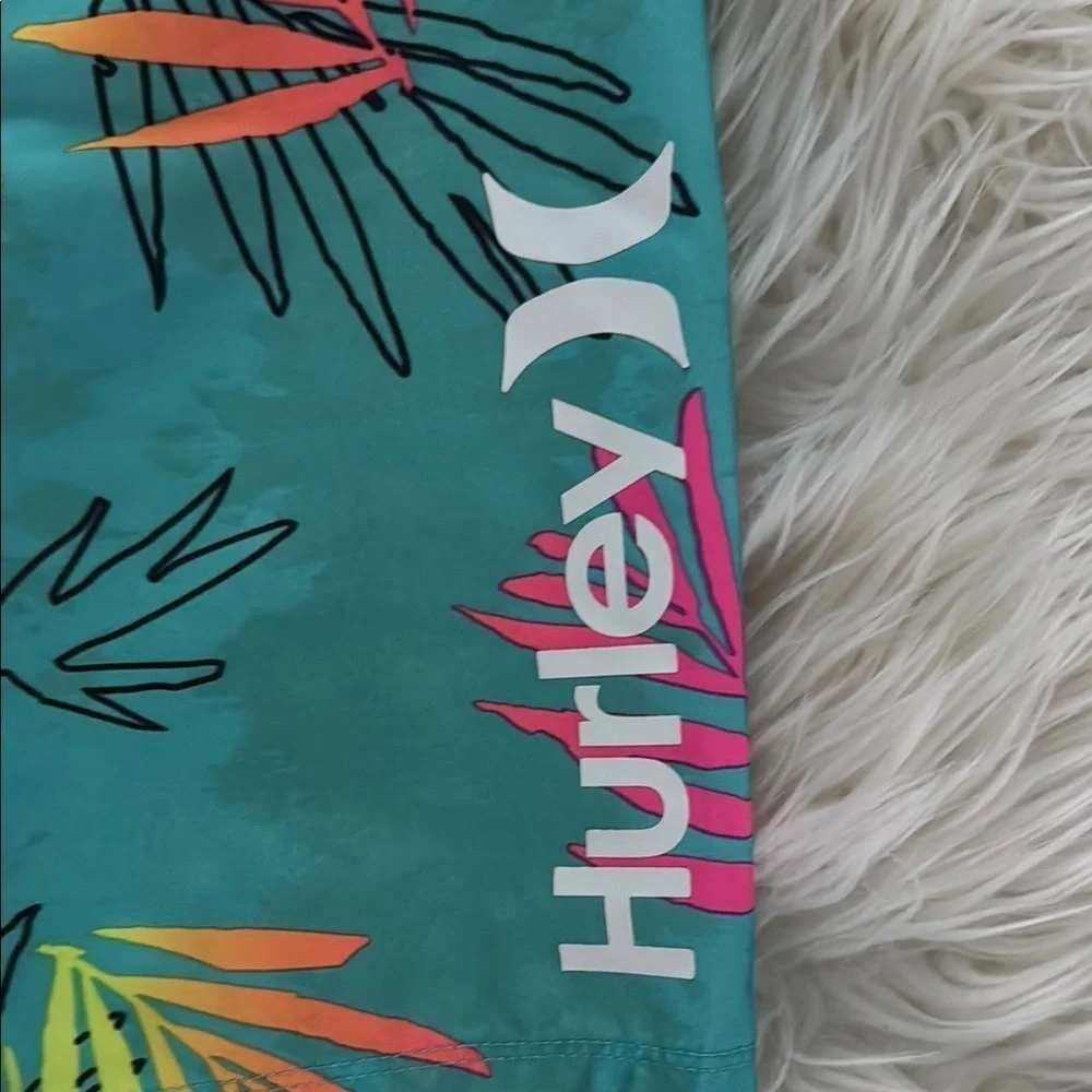 Hurley teal boardshorts