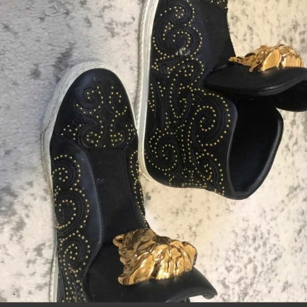 Versace experience luxury
