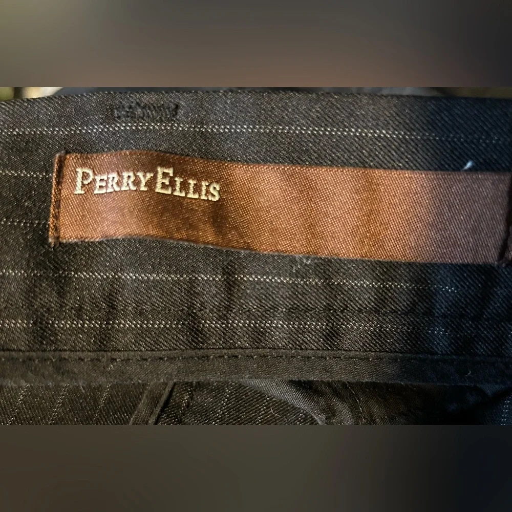 Perry Ellis stylish black