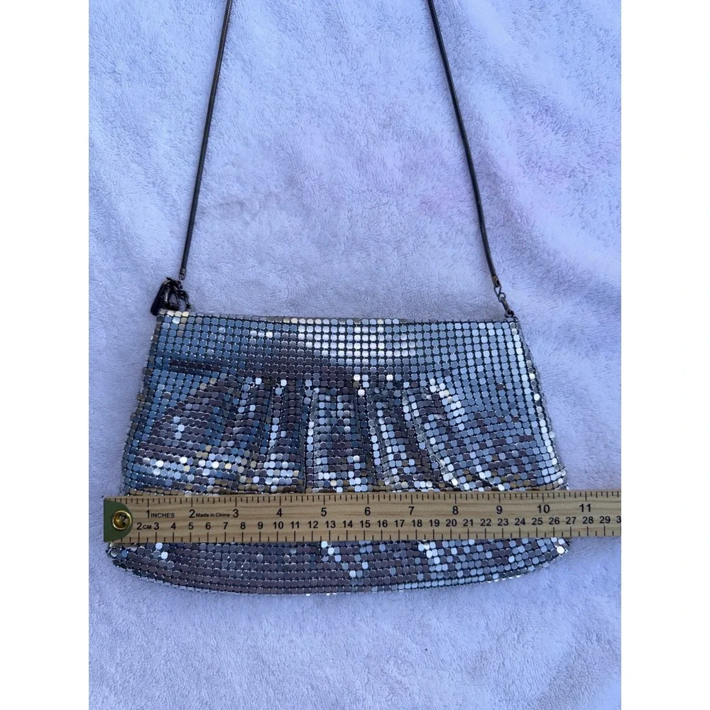 Lyrella vintage discoesque