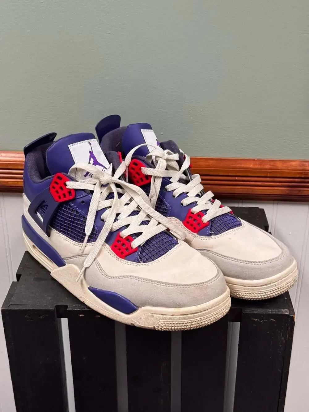 Nike look discoloration