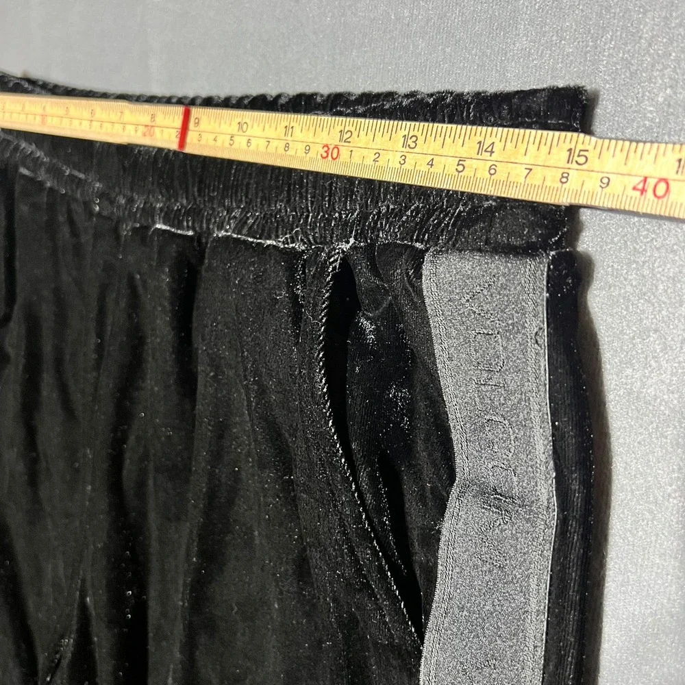 Volcom velvet track