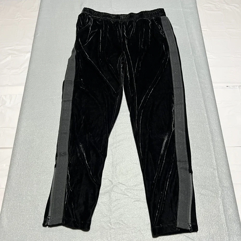Volcom velvet track