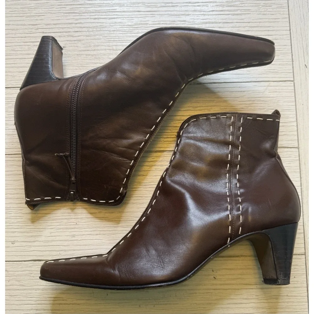 Donald J Pliner Lyza Ankle Kitten 2.5