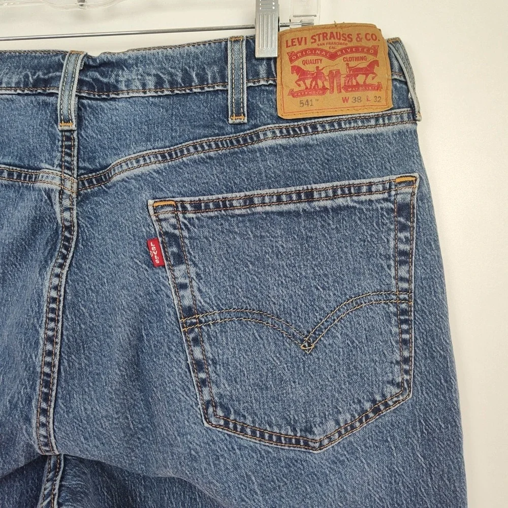 Levis levi 541