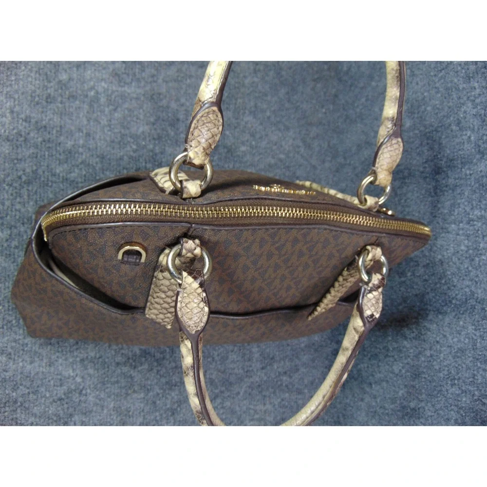 Michael Kors keywords signature
