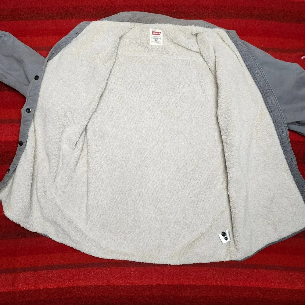 Levis piece aesthetic