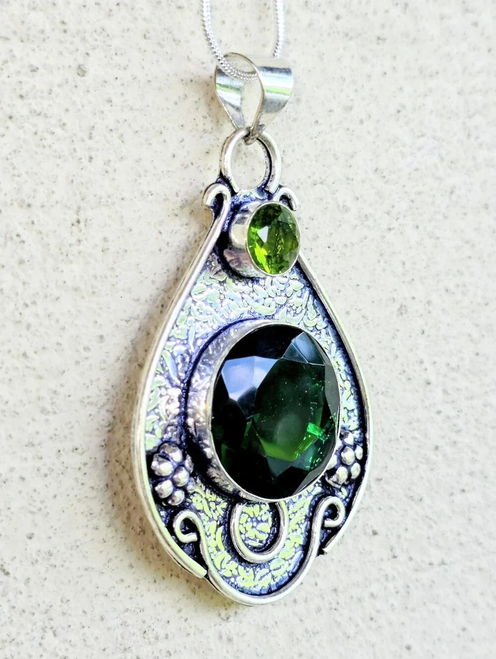 Artisan chrome diopside