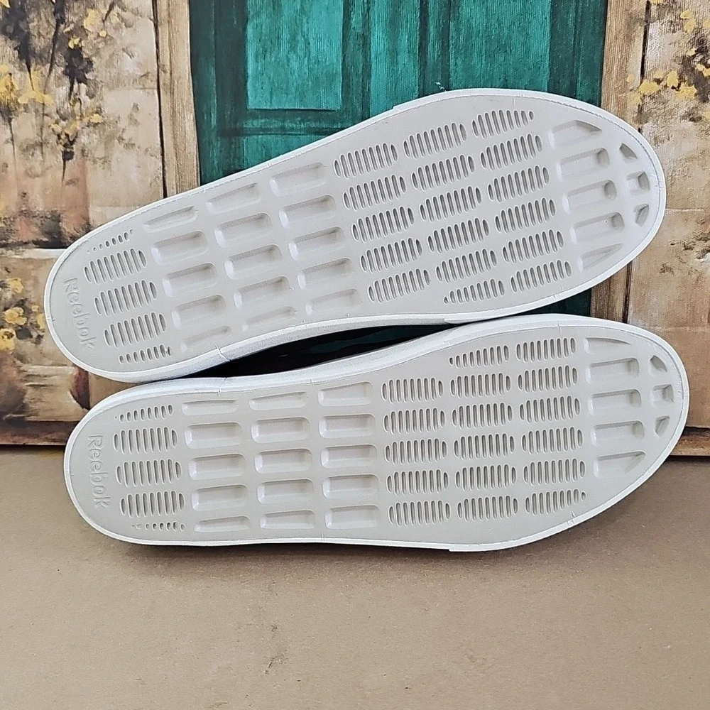 Reebok Katura‎ Slip On Casual Sneaker Trainer Shoes Woman's Size 7.5 FZ0476