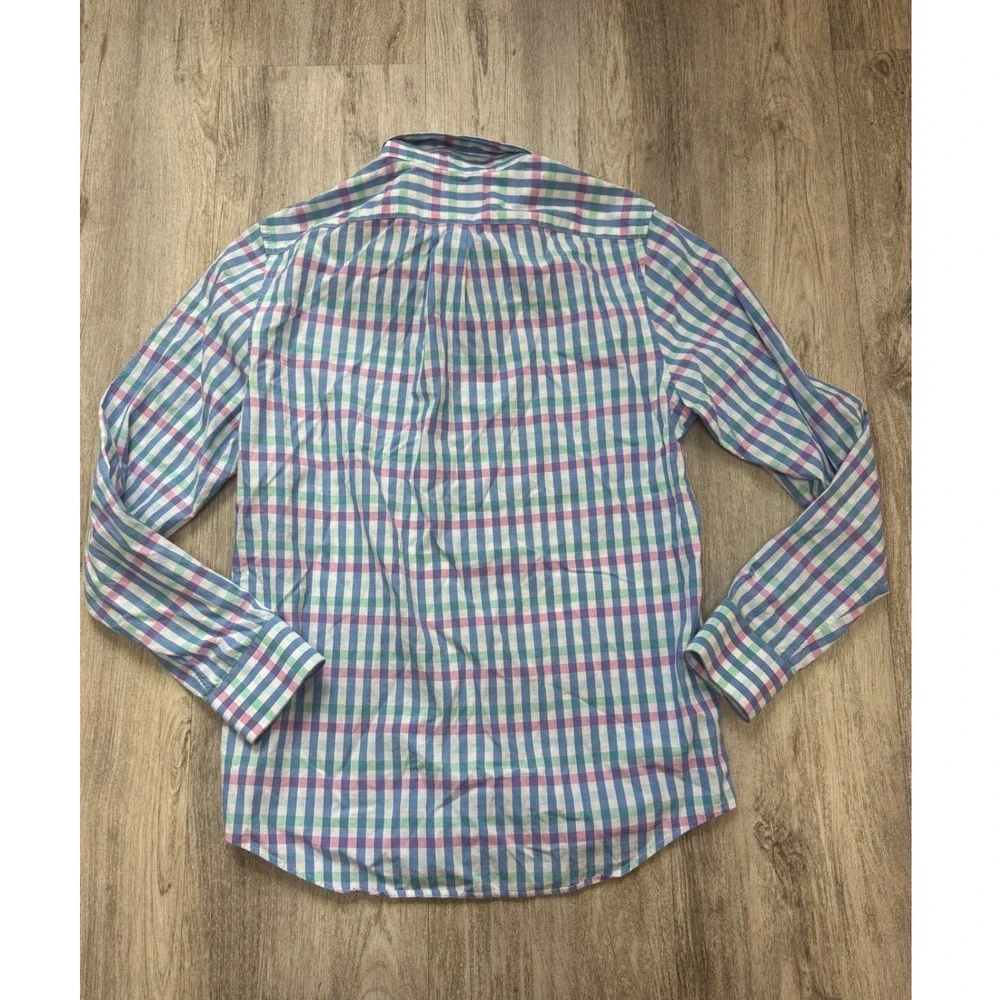 Vineyard Vines stylish vineyard