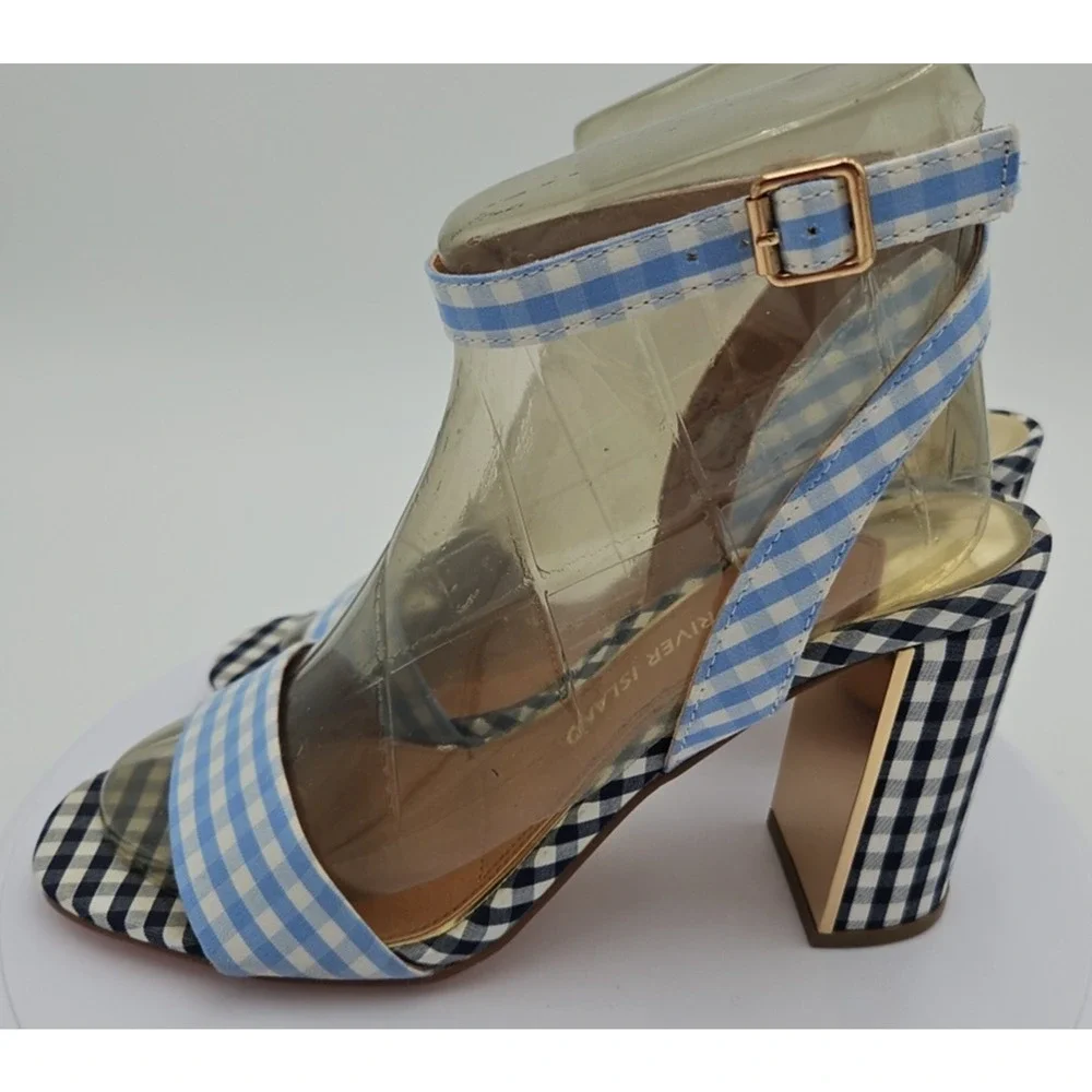 River Island this river