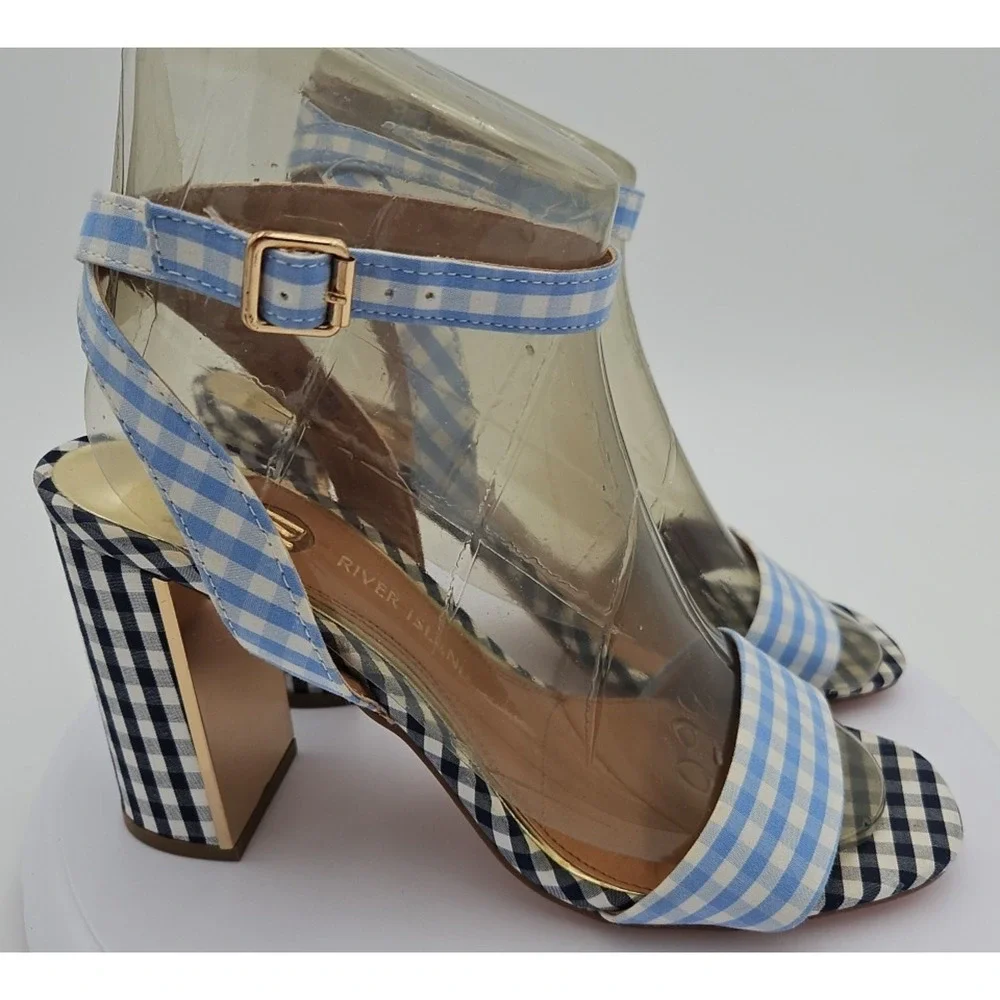 River Island this river