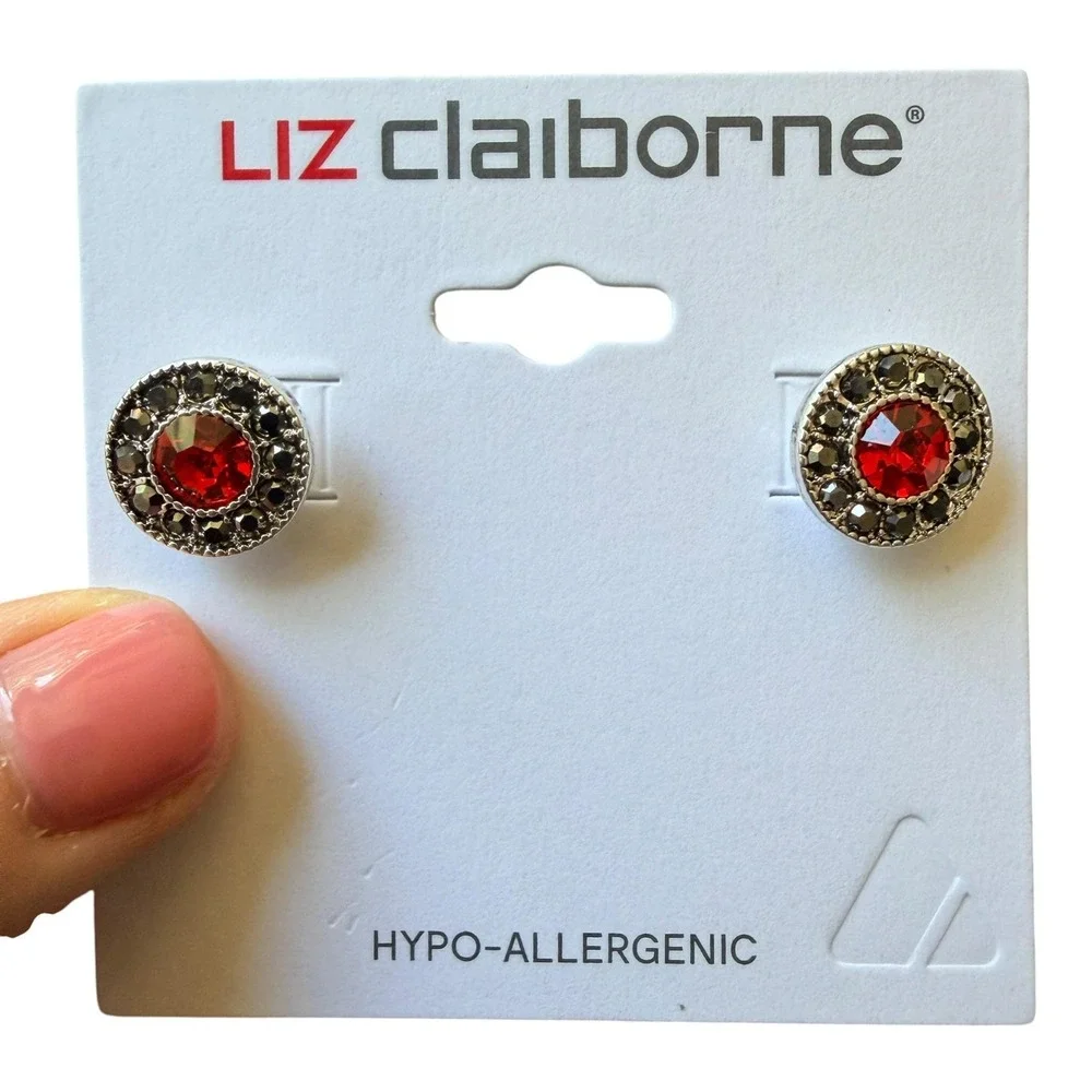 Liz Claiborne these striking
