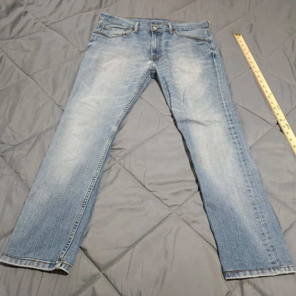 Levis levi men
