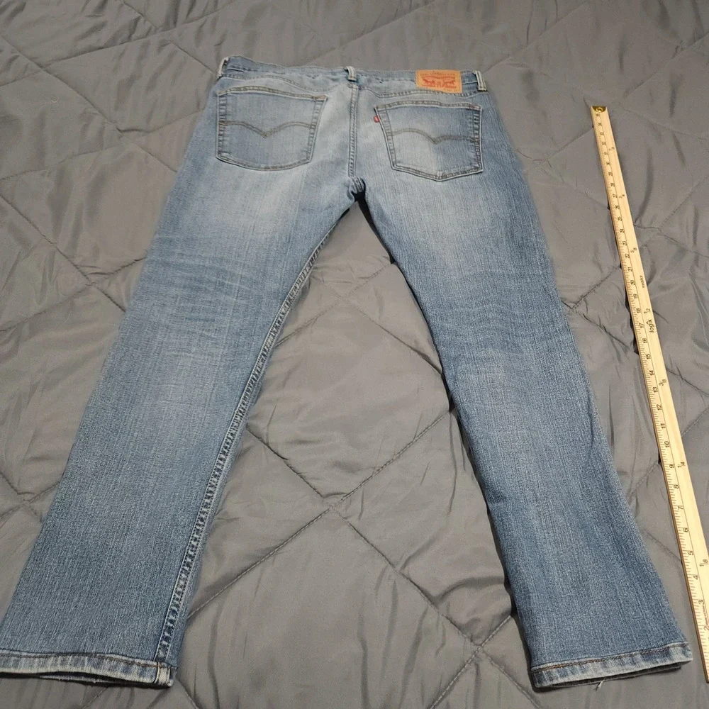 Levis levi men