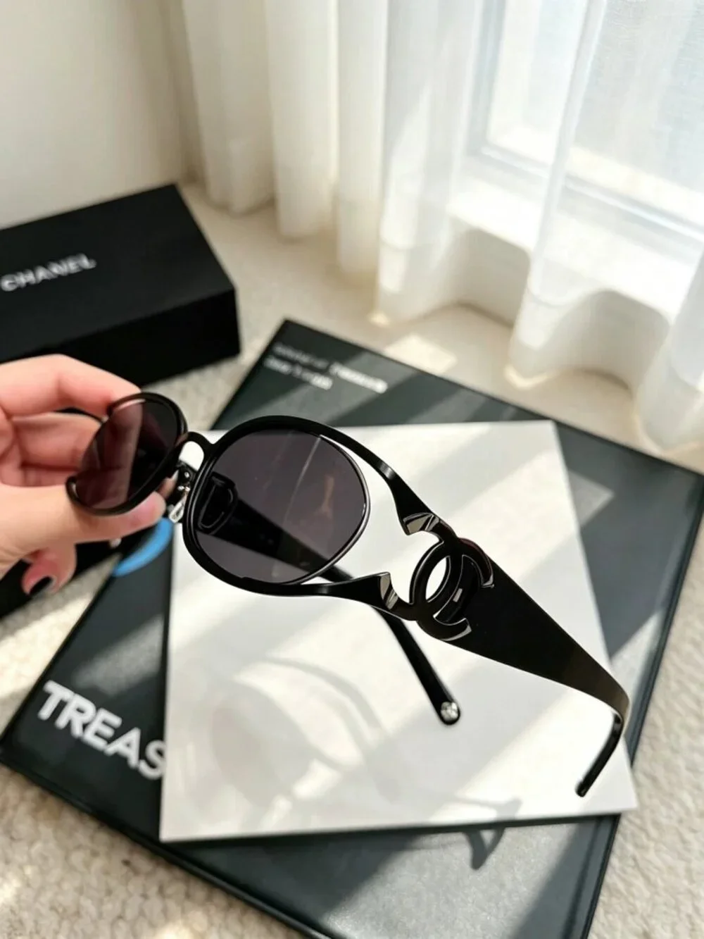 CHANEL 100% authentic