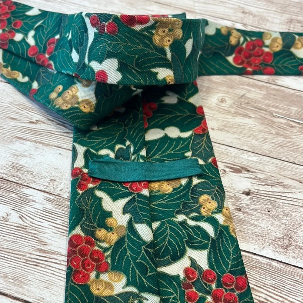 Hand Crafted celebrate season