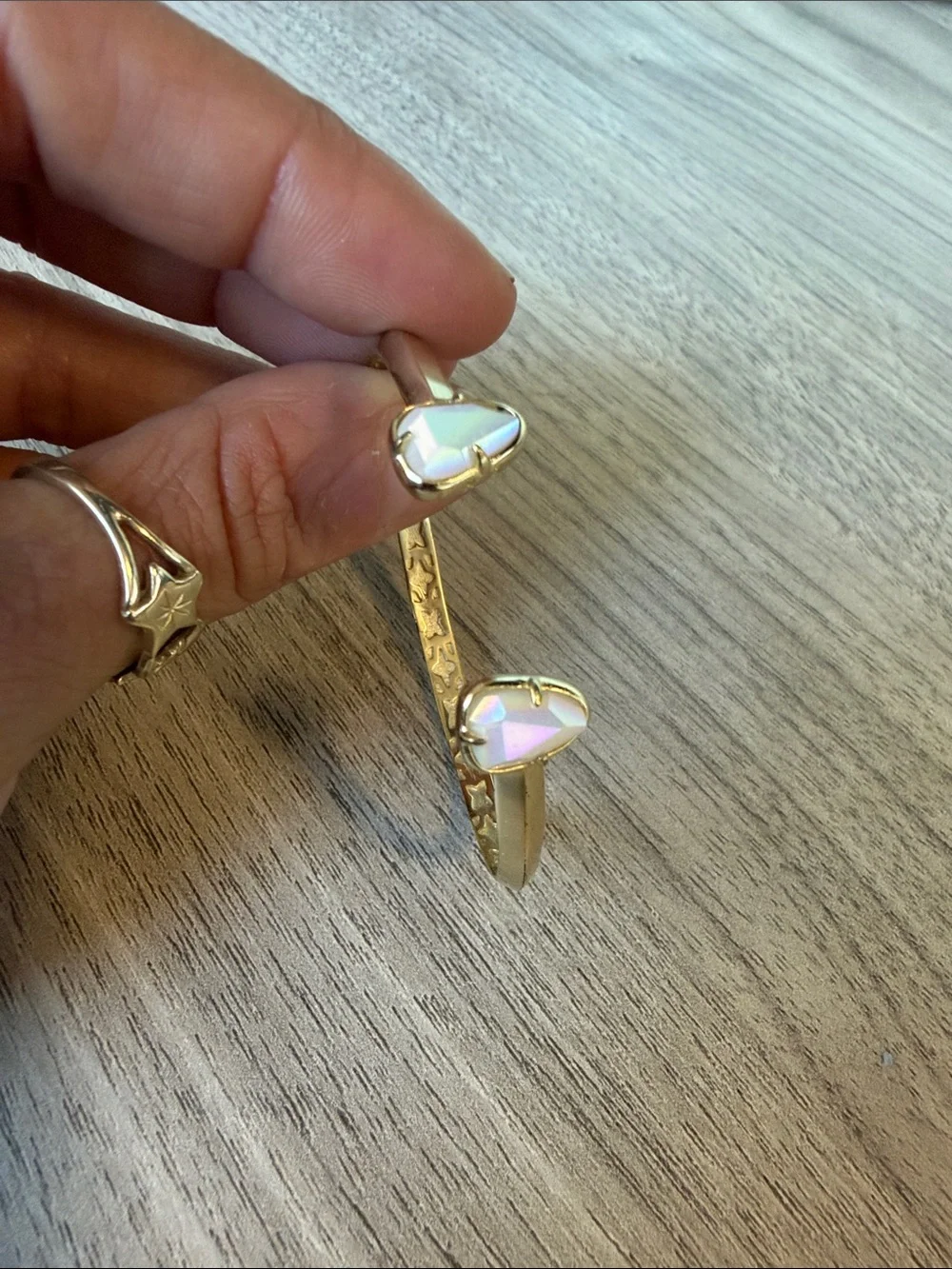 Kendra Scott Gold Cuff with Iridescent Heart Stones