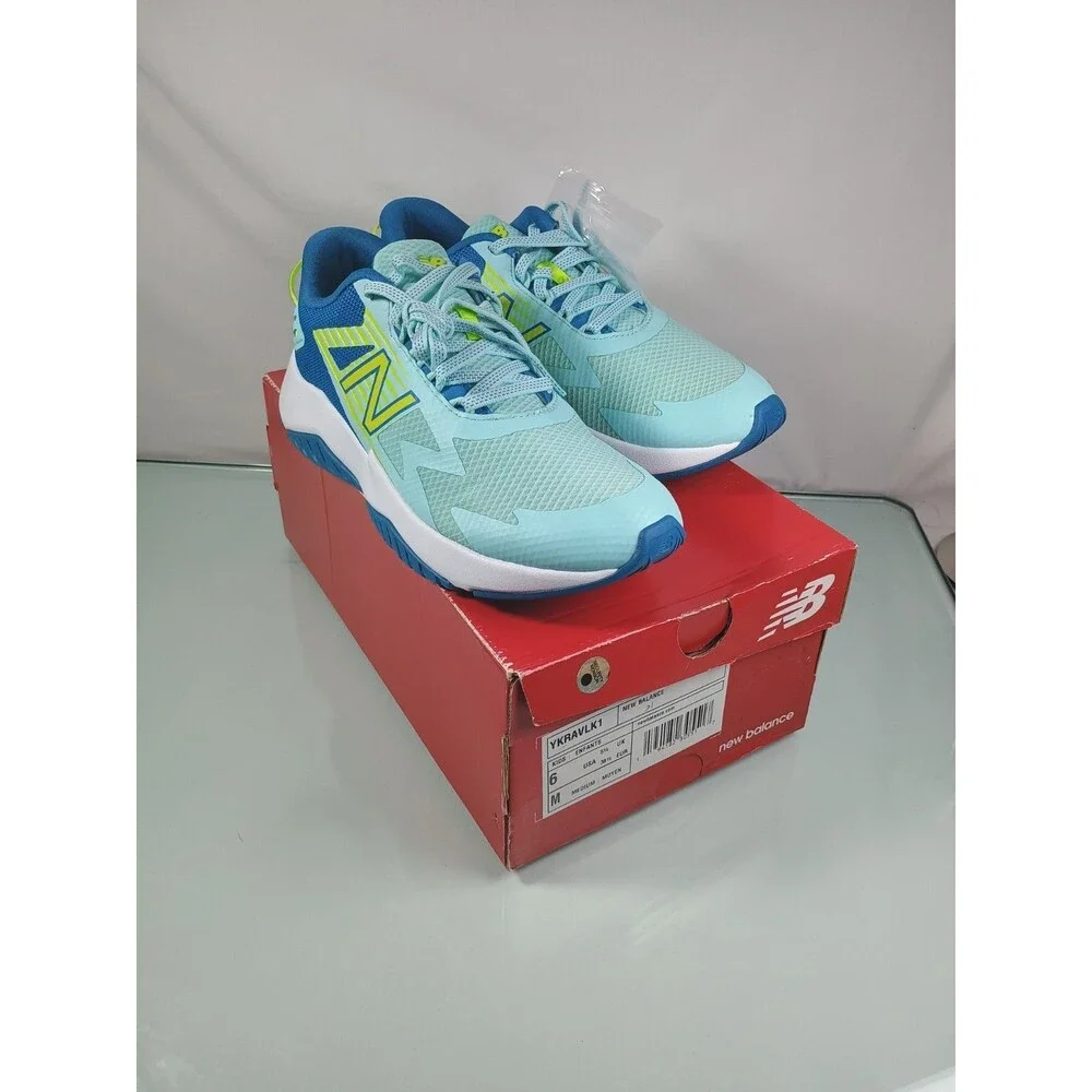 New Balance Kids Size US 6 YKRAVLK1