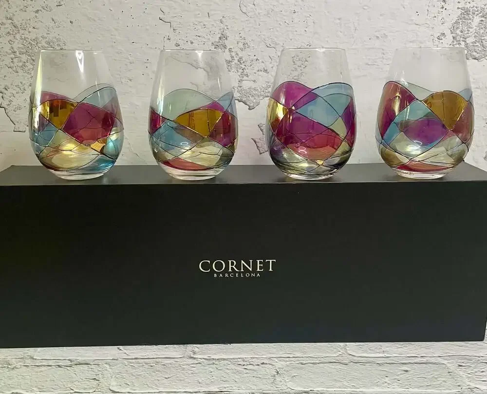 Cornet Barcelona sagrada pattern preowned