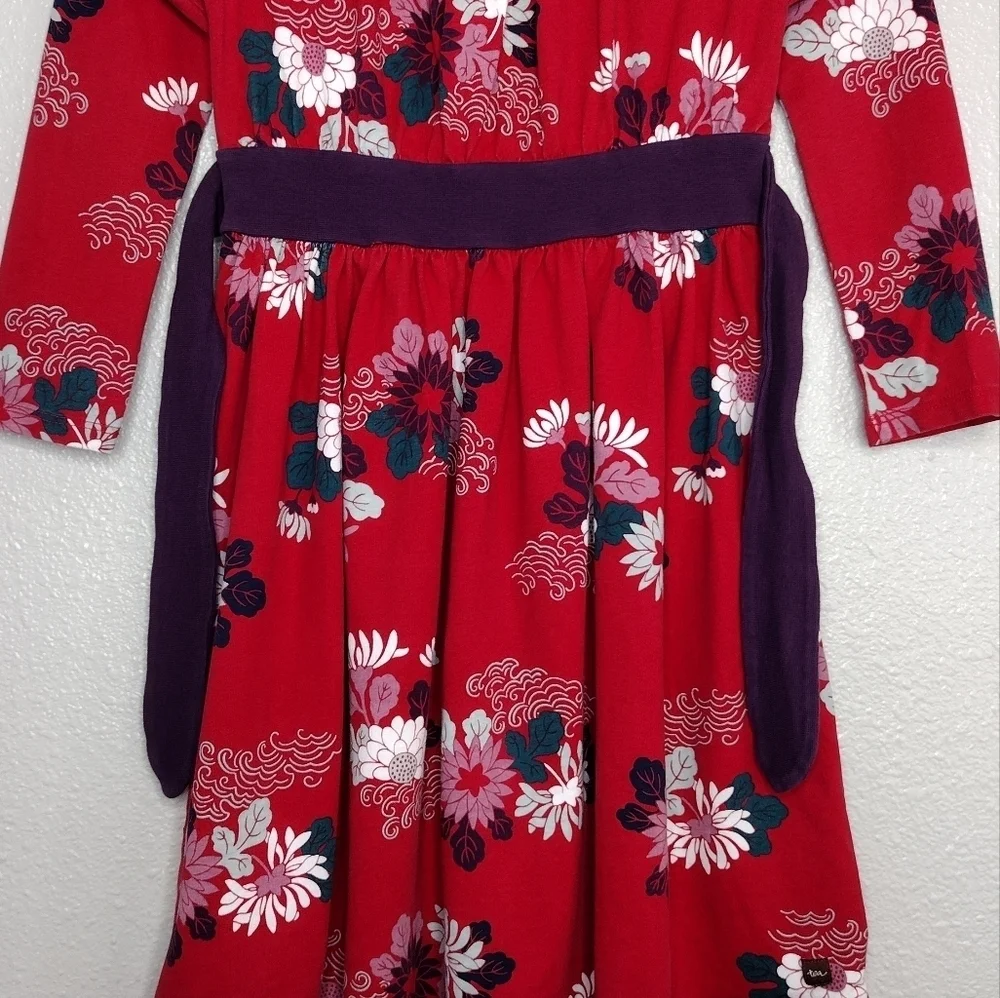 Tea red floral