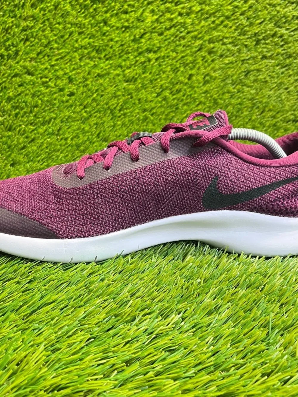 Nike please review