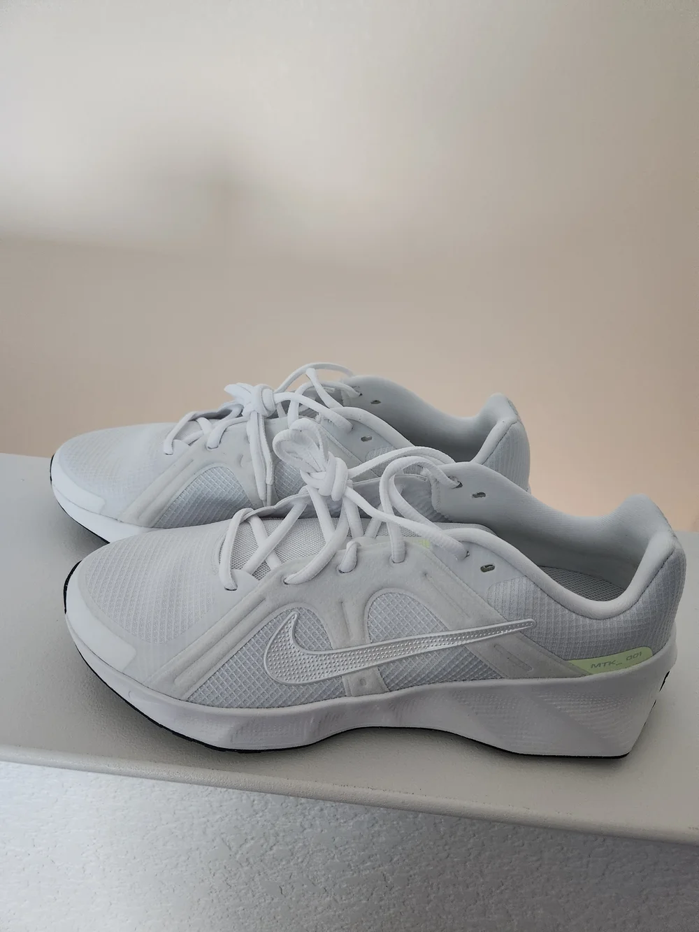Nike Mens HM9493-103 Metro TEK shoes Sz 11