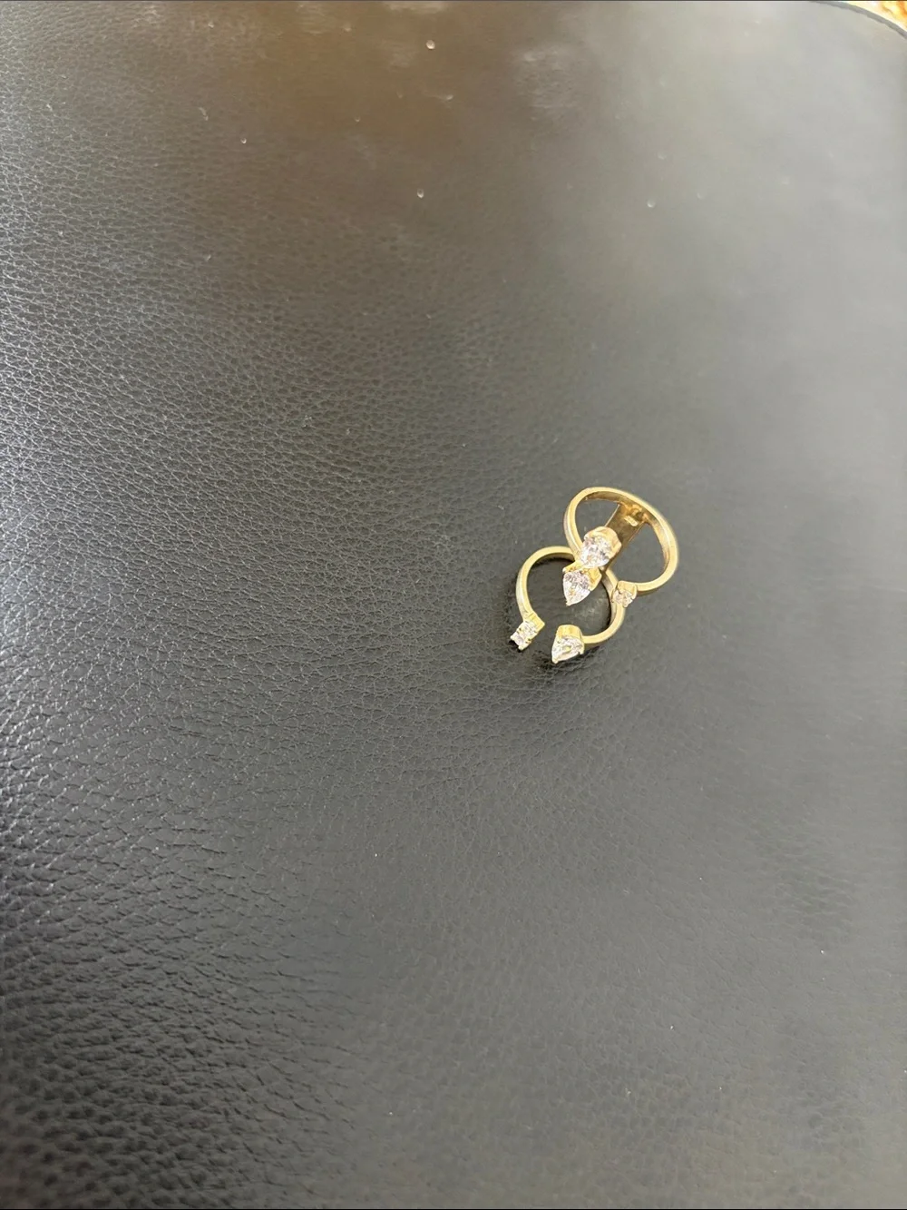 N/A elegant gold