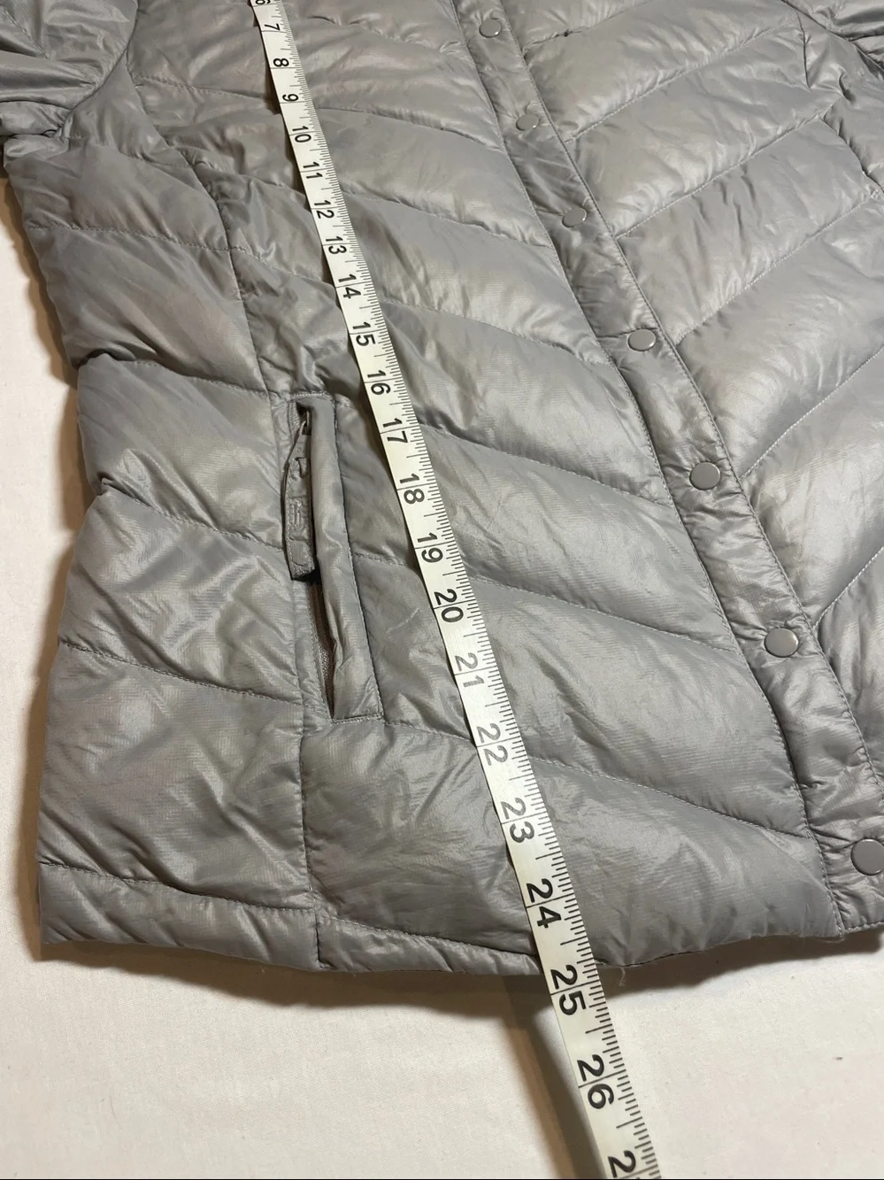 GAP lightweight quilted
