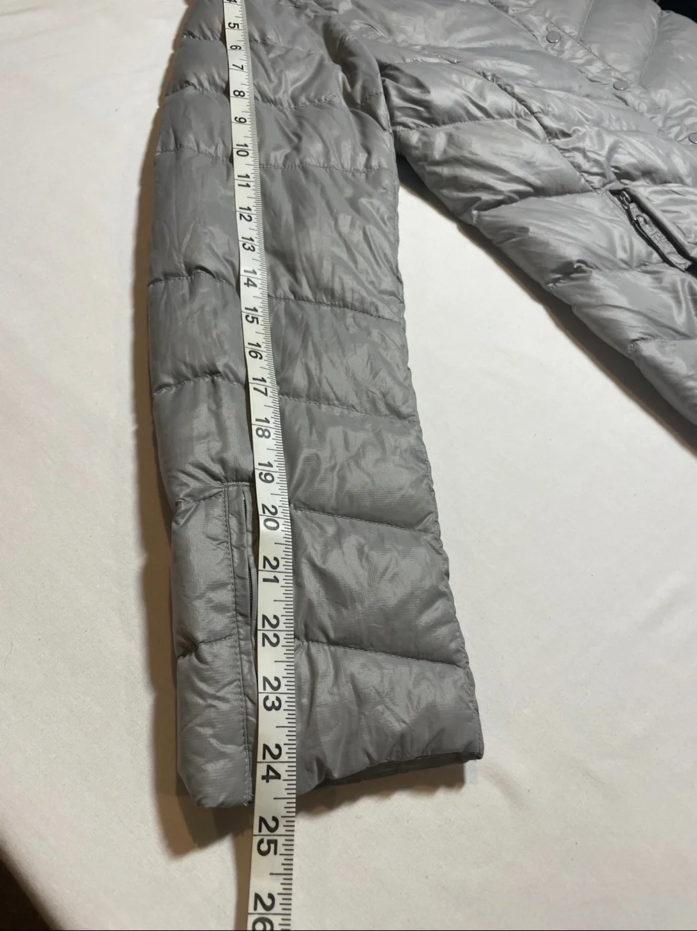 GAP lightweight quilted