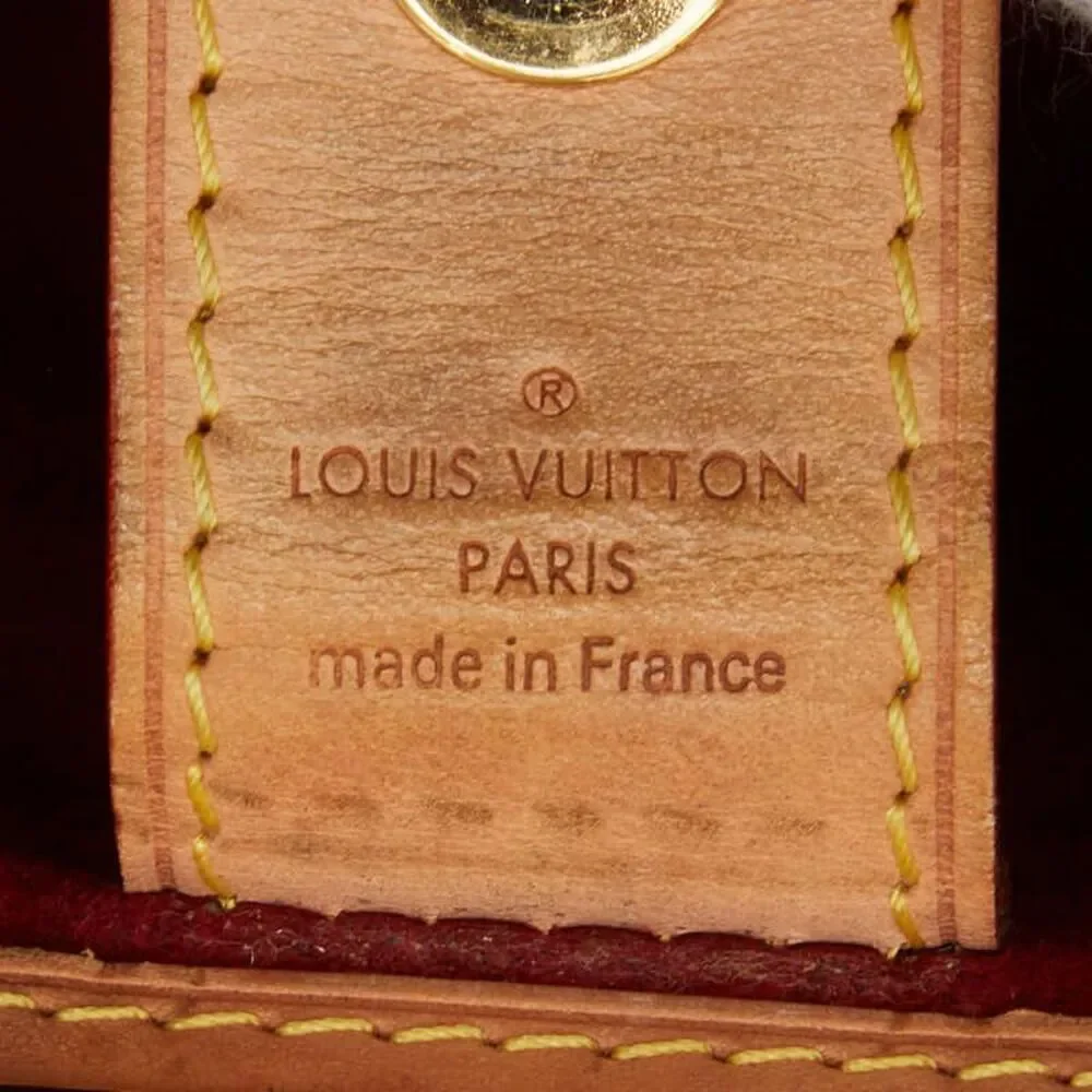 Louis Vuitton delivery duty