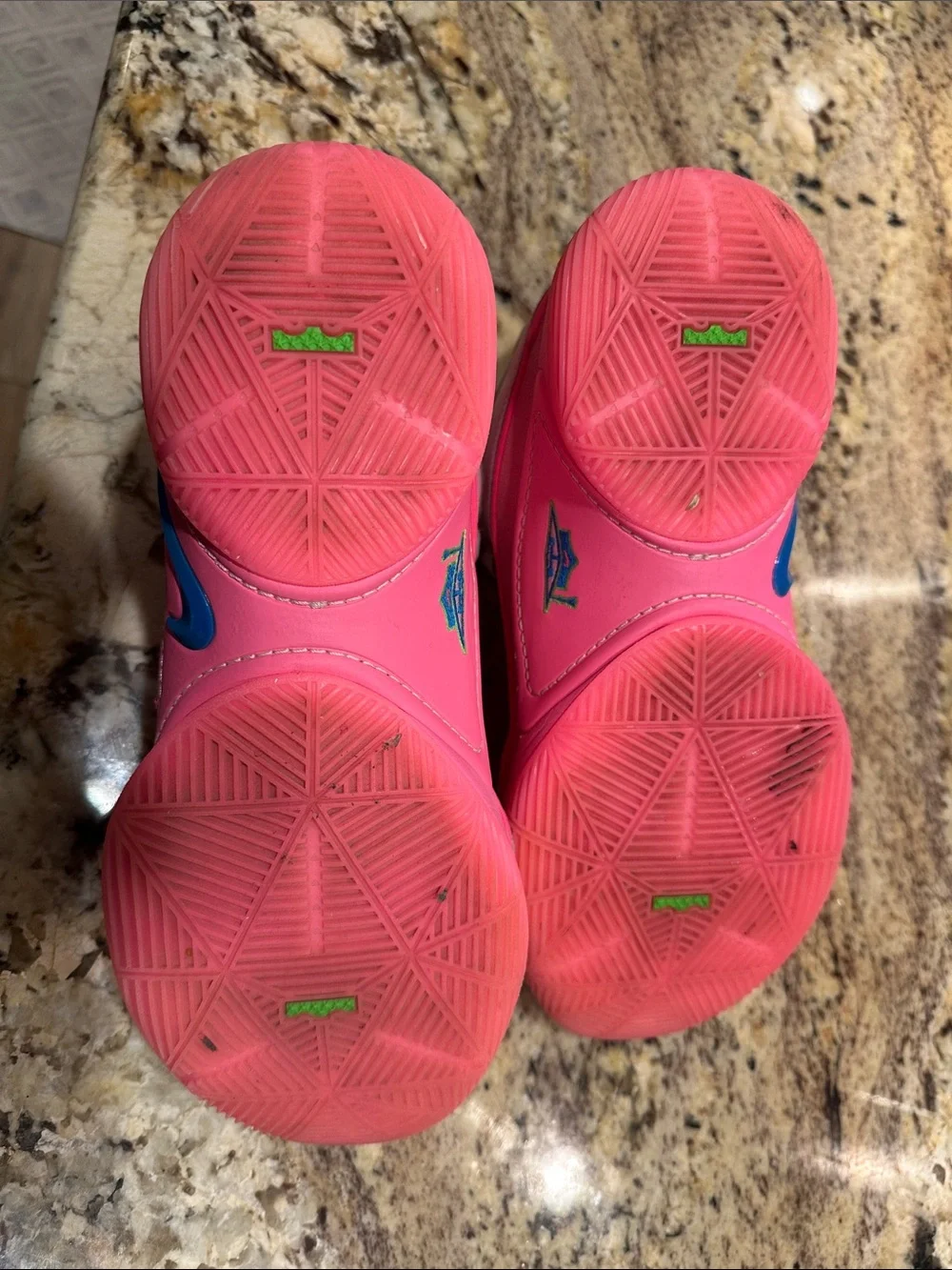 Nike stylish pink