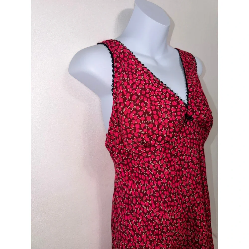 Wild Fable Red Ditsy Floral Lace Trim Mini Dress V-Neck Adjustable Straps Size M