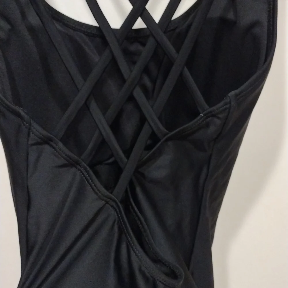 Baleaf here nwt