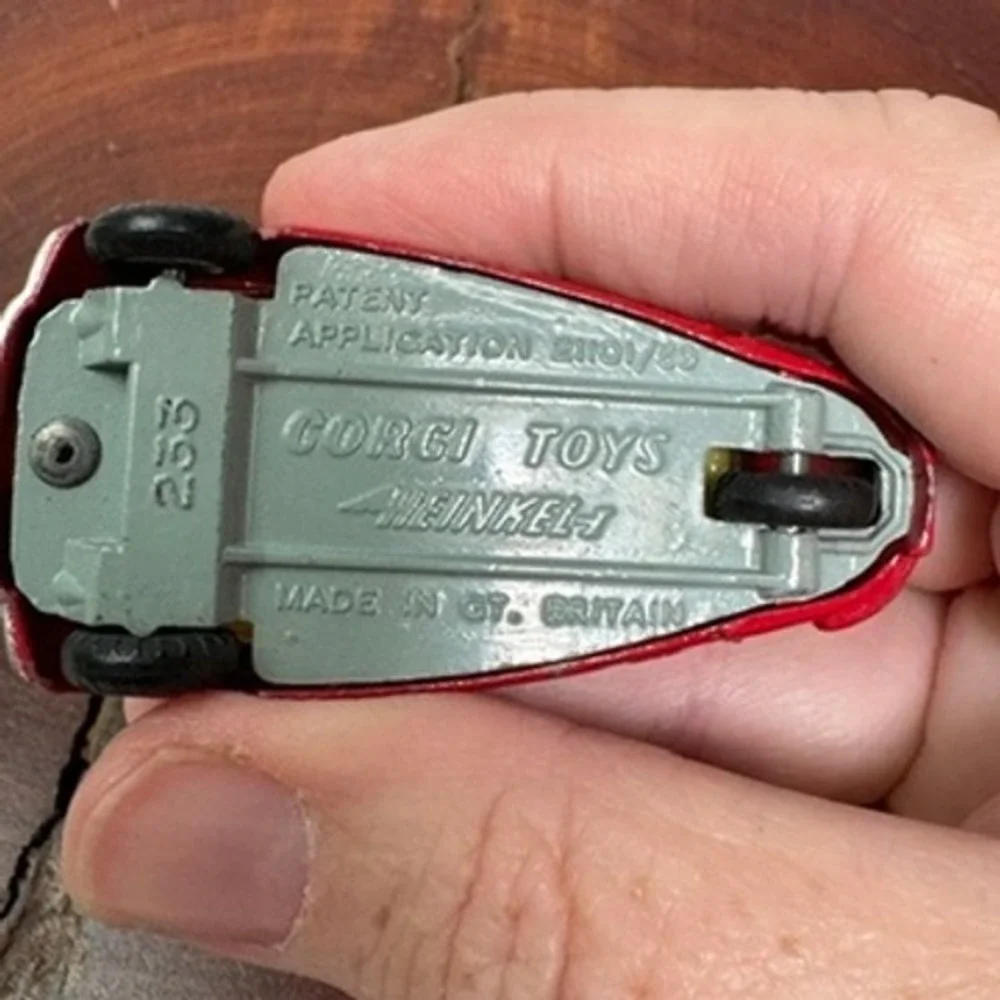 N/A vintage die