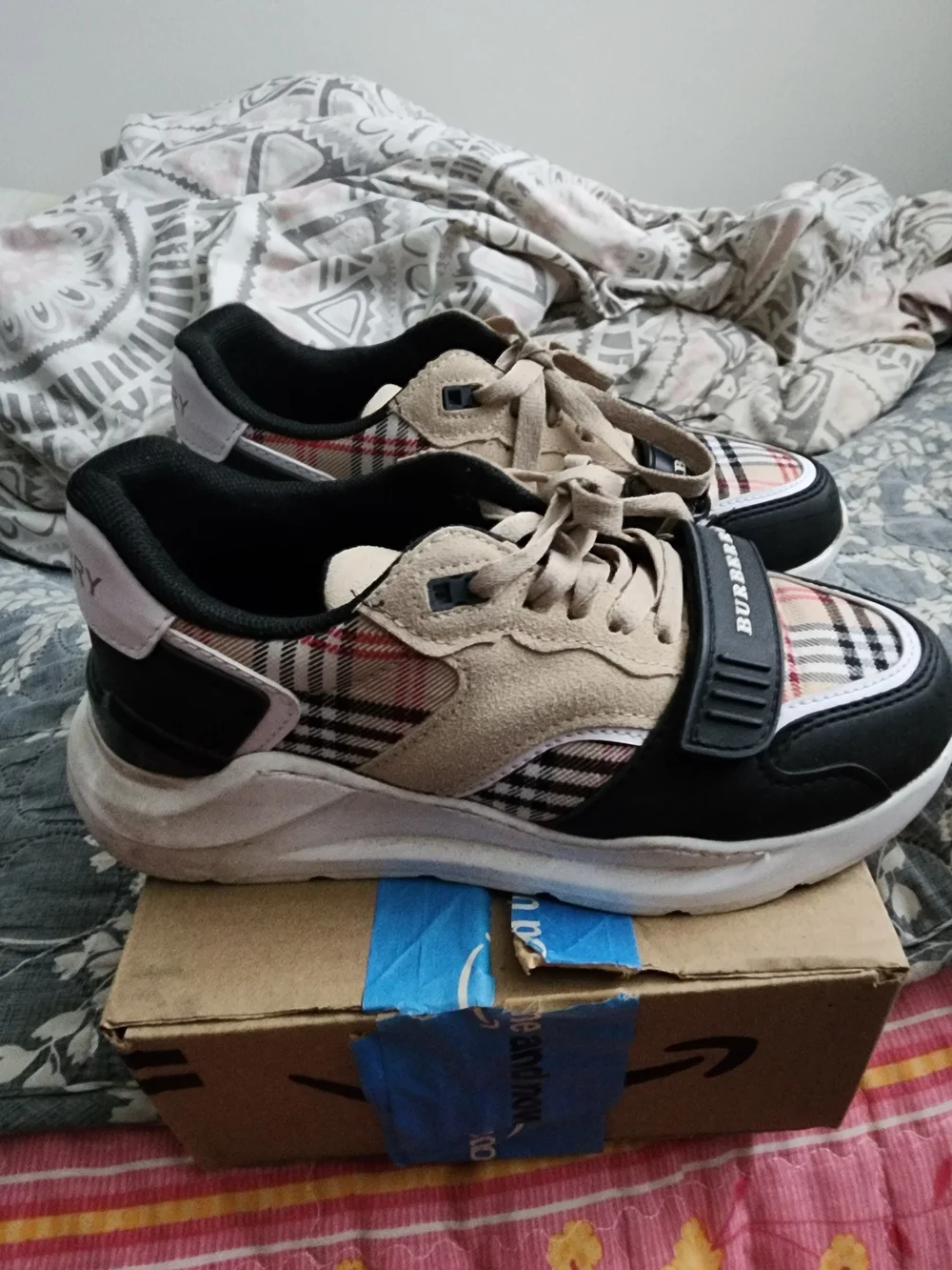 N/A sneakers black