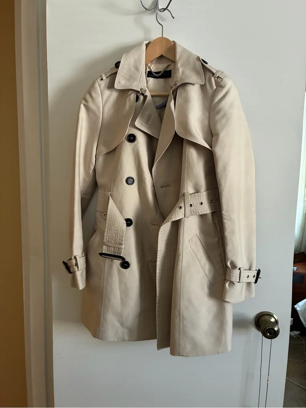 Woman  Beige Trench Coat - Lightweight Double-Breasted Jacket