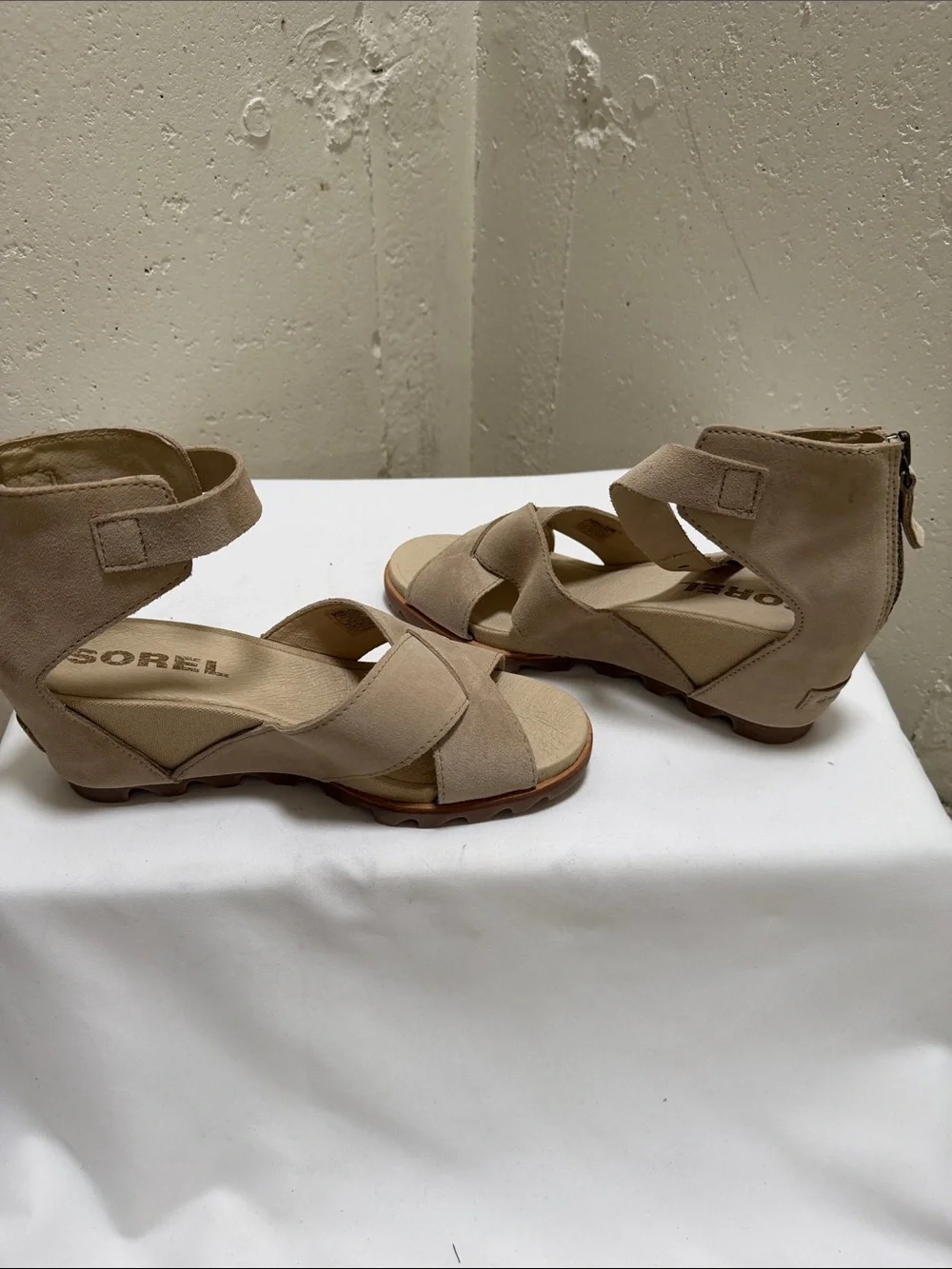 Sorel suede wedge