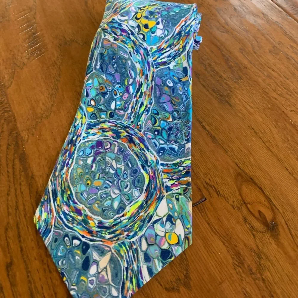 Continental vintage tie