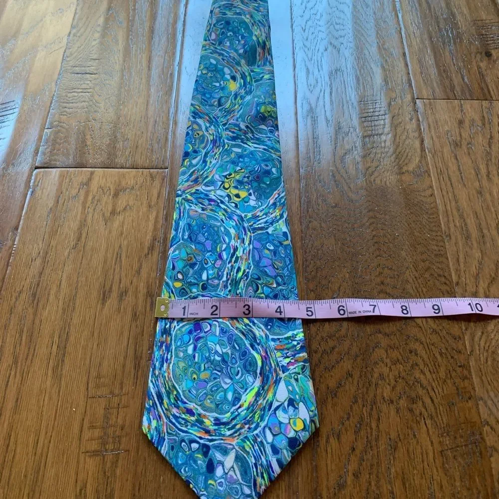 Continental vintage tie