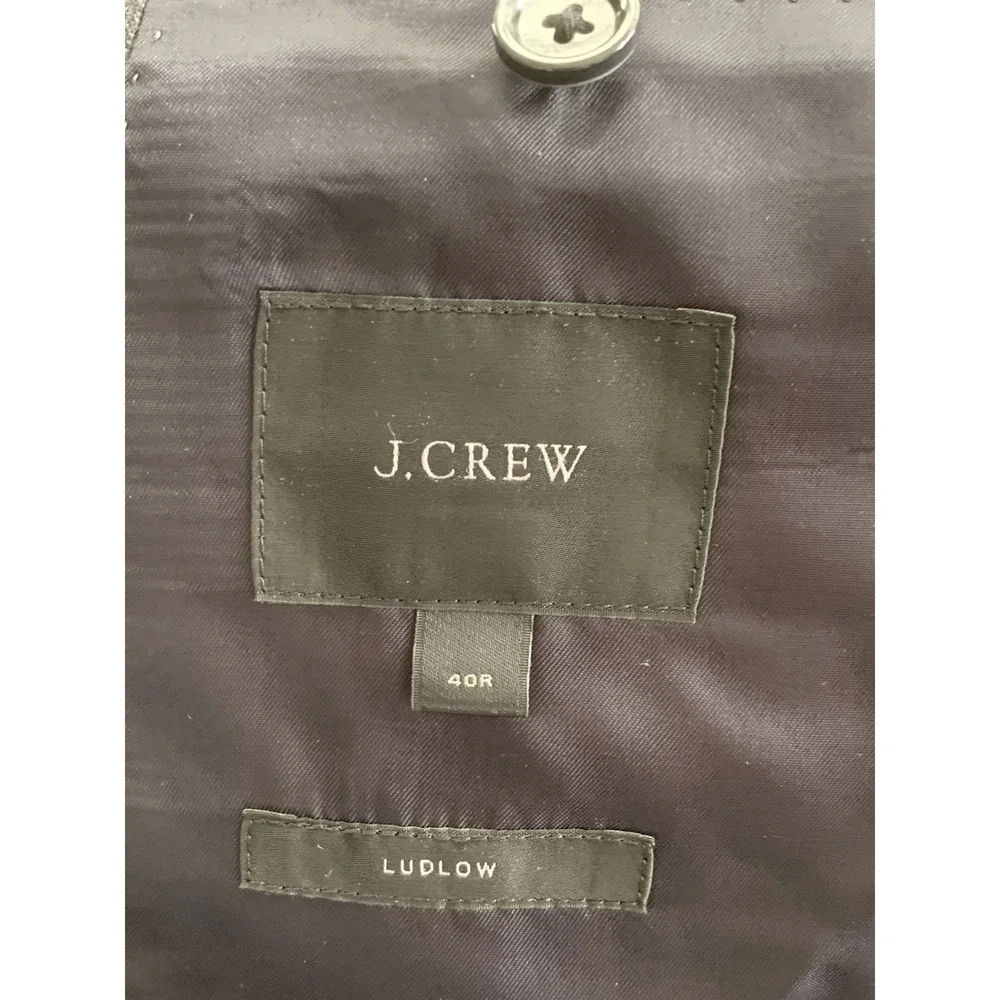 J. Crew shows see