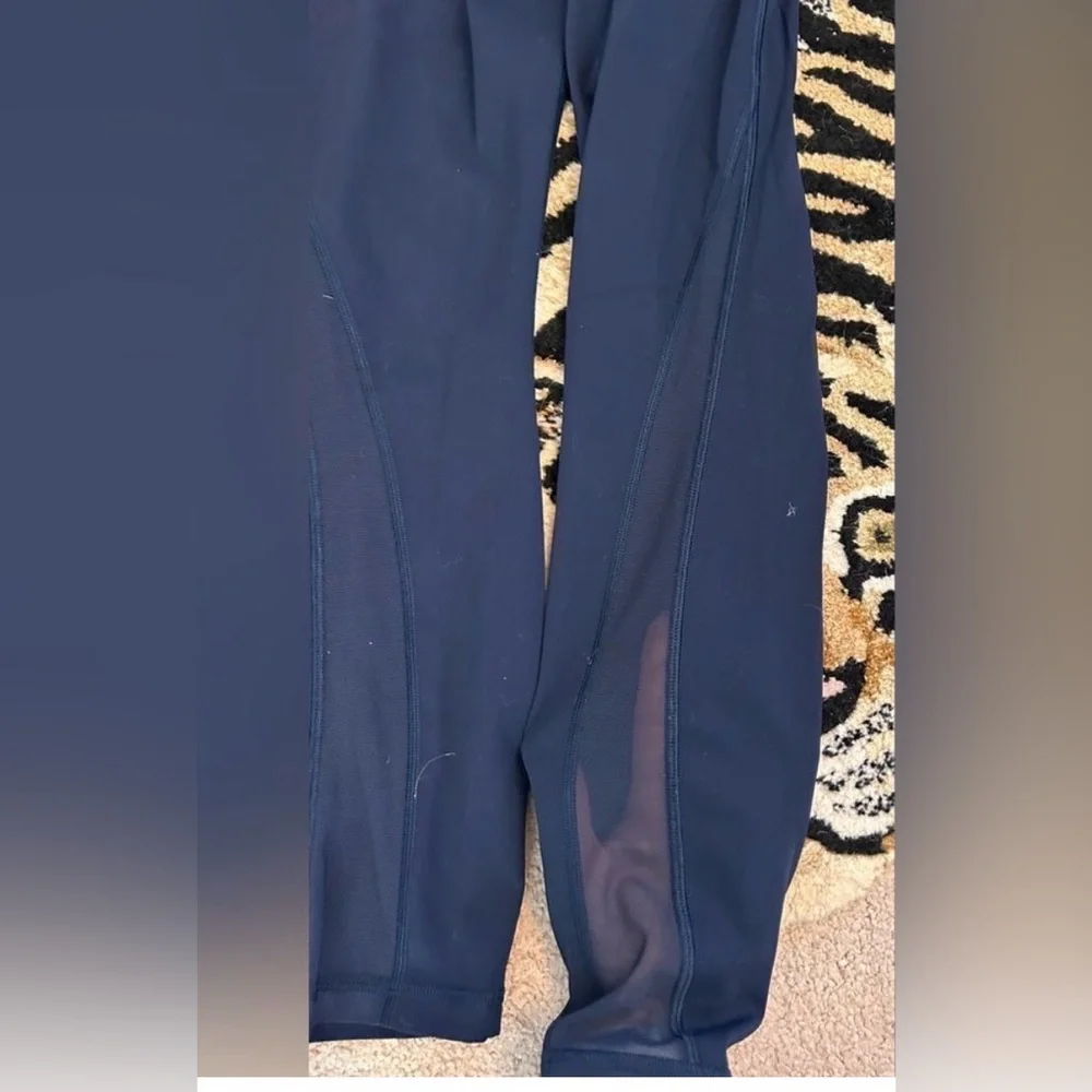lululemon athletica excellent like