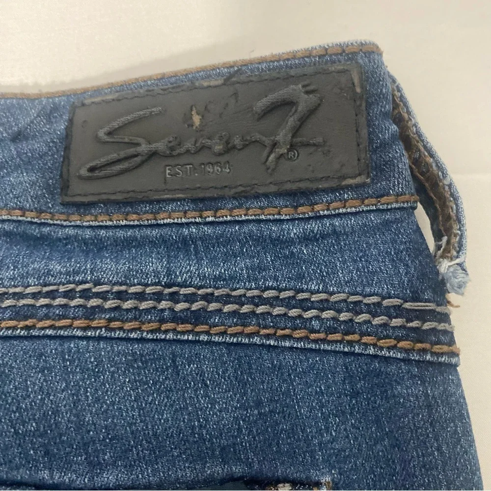 Seven7 leave comment below