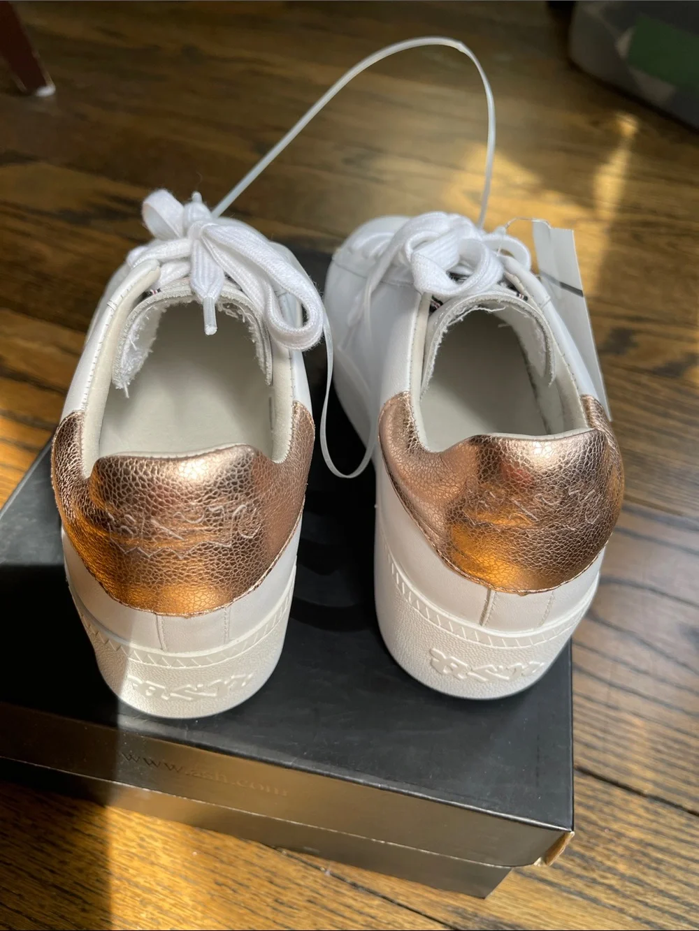 Ash white leather