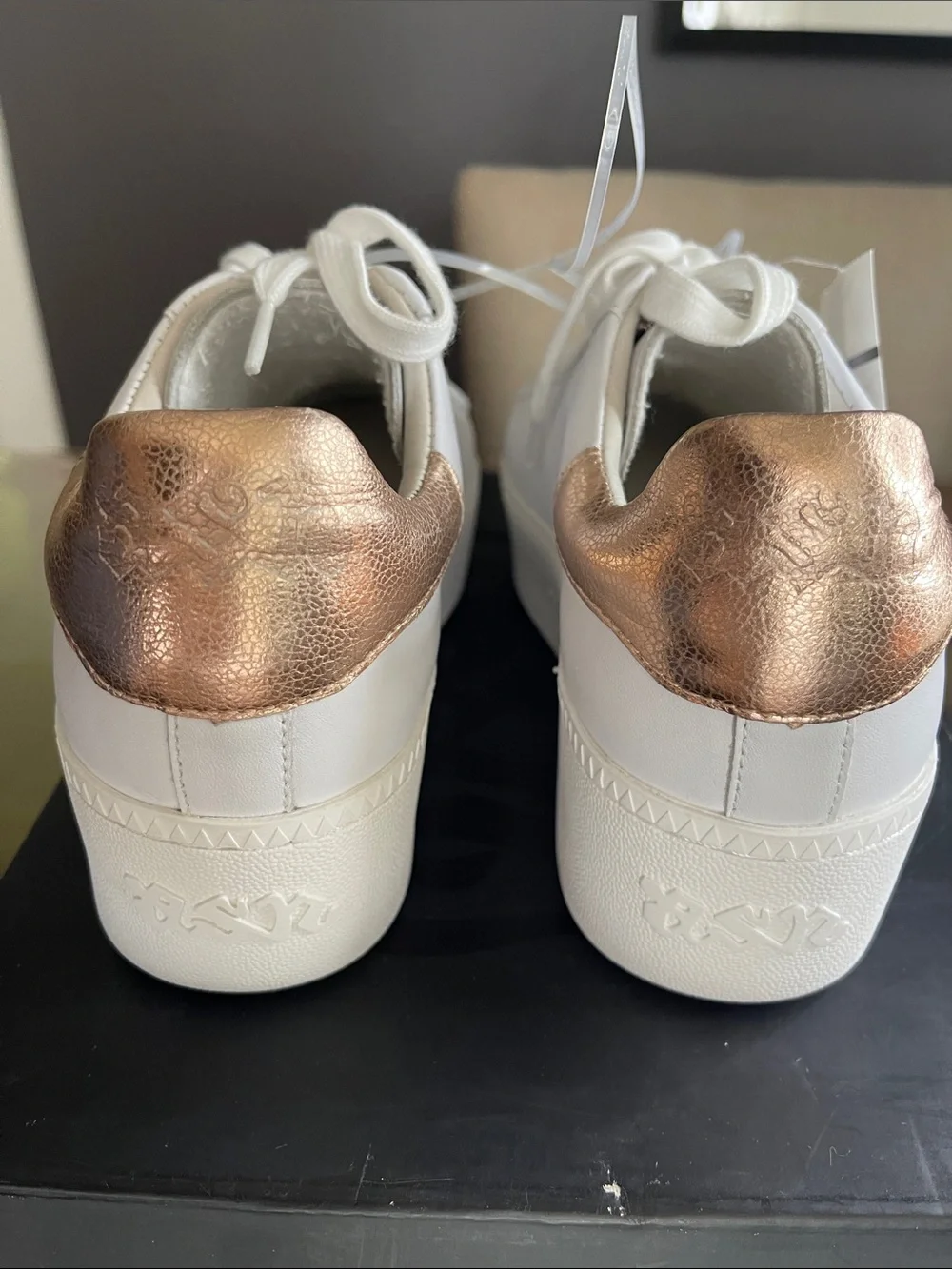 Ash white leather