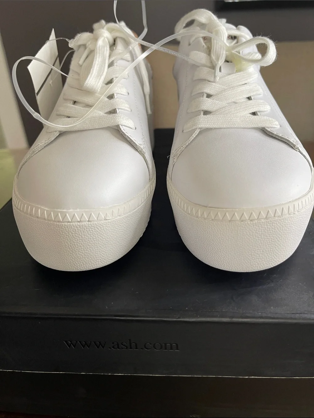 Ash white leather