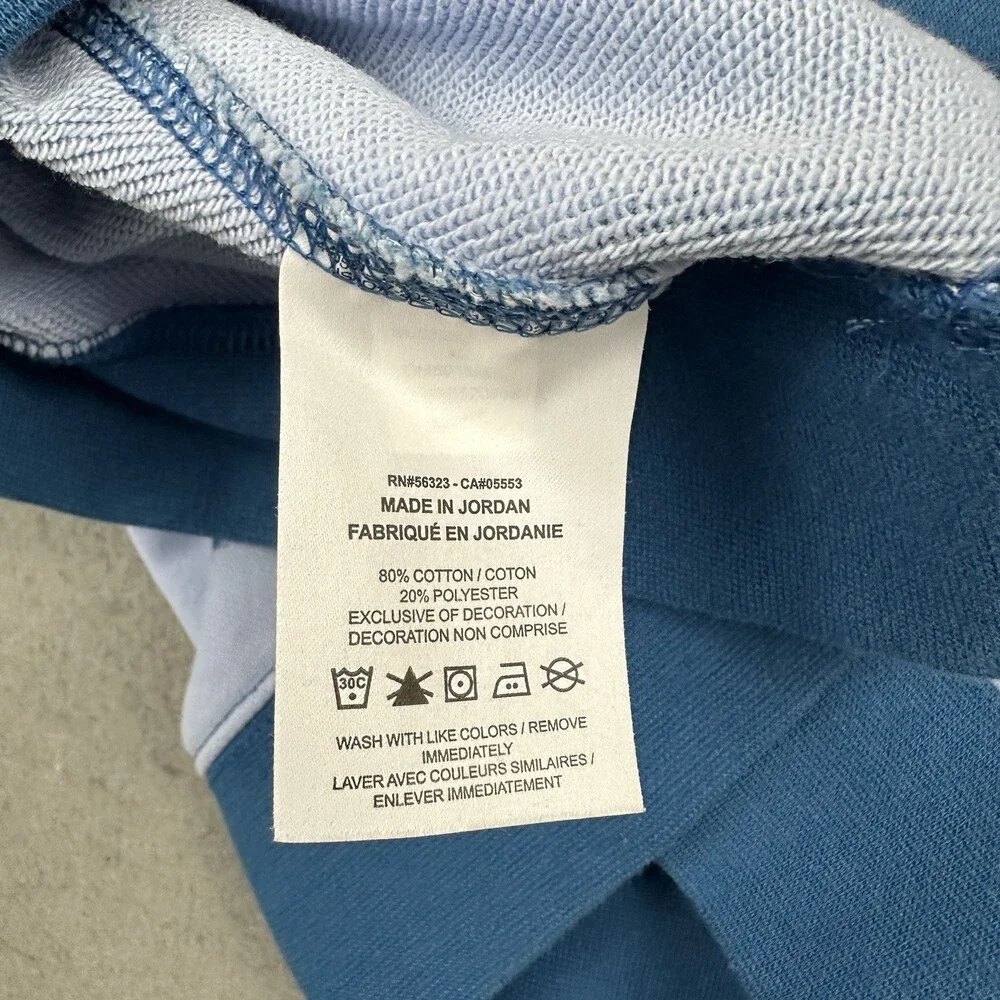 Nike sweatshirt size