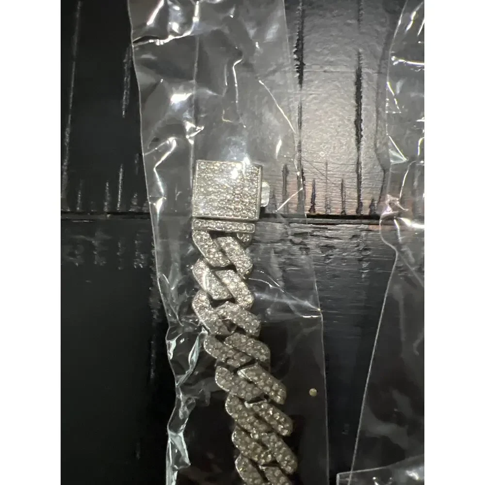Unbranded brand new