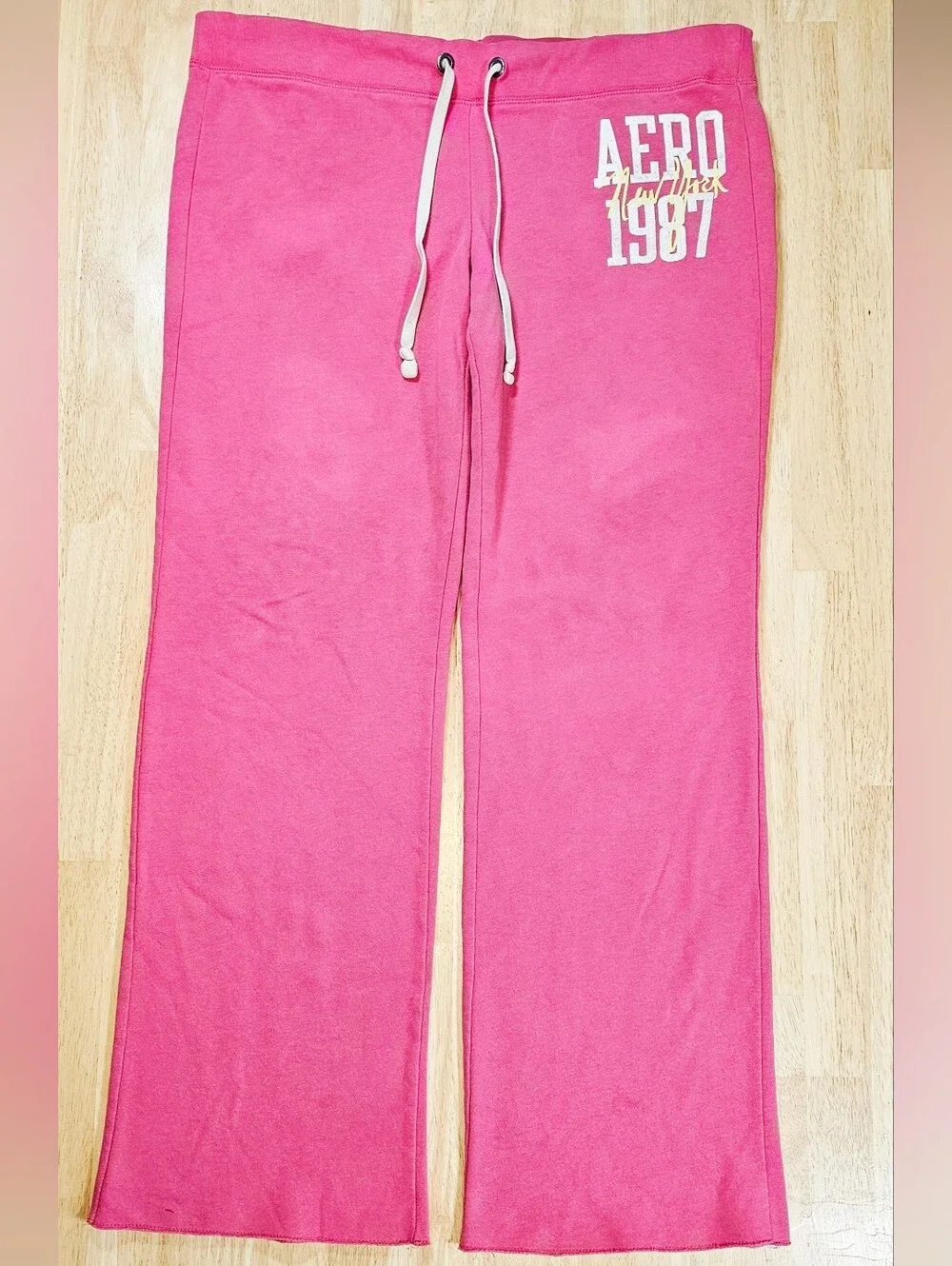 Aeropostale bright pink