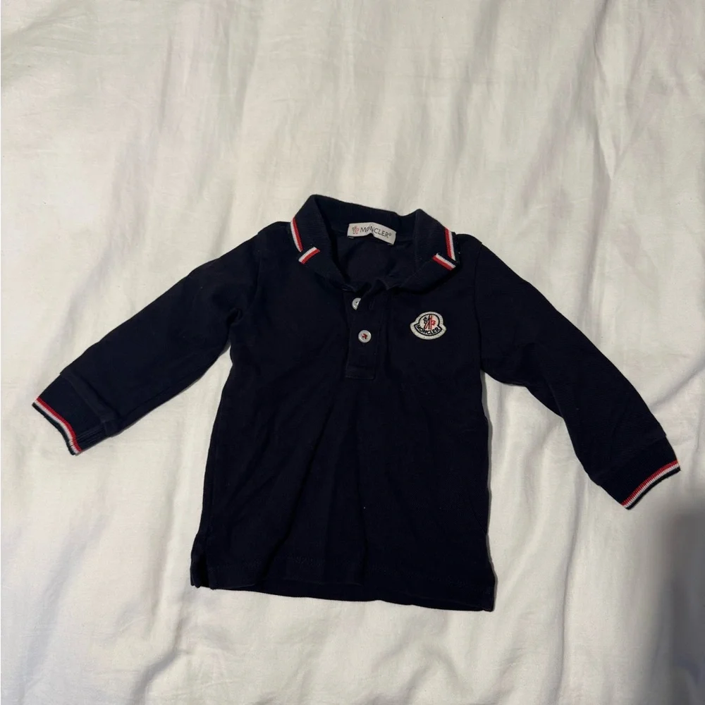 Moncler patch red